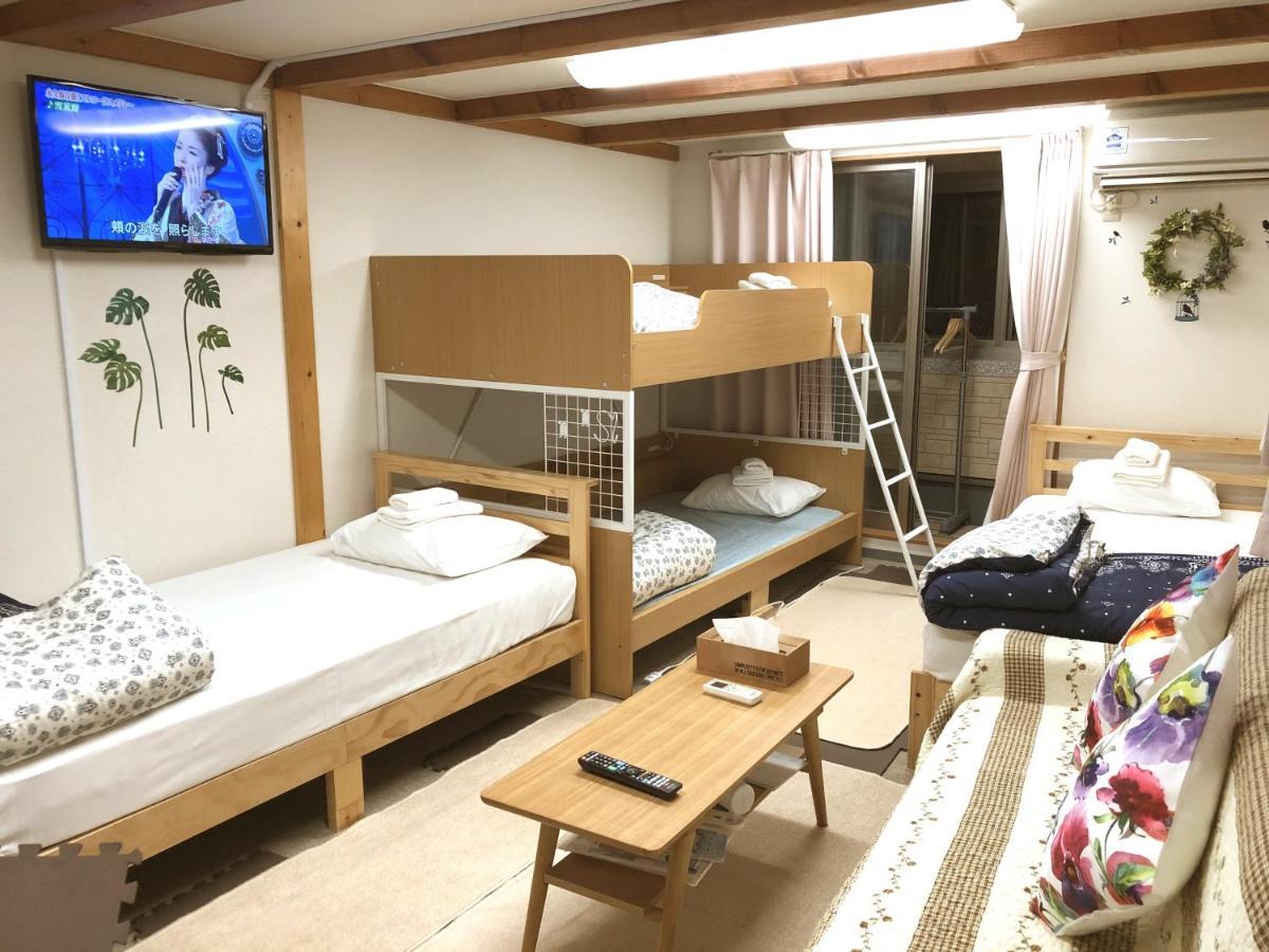 The Familiar Inn ー 旅館ホテル業 Осака Екстериор снимка